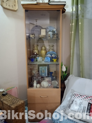 Showcase/bookshelves